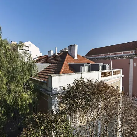 Apartment Santos N Bright Third Floor Lisbon